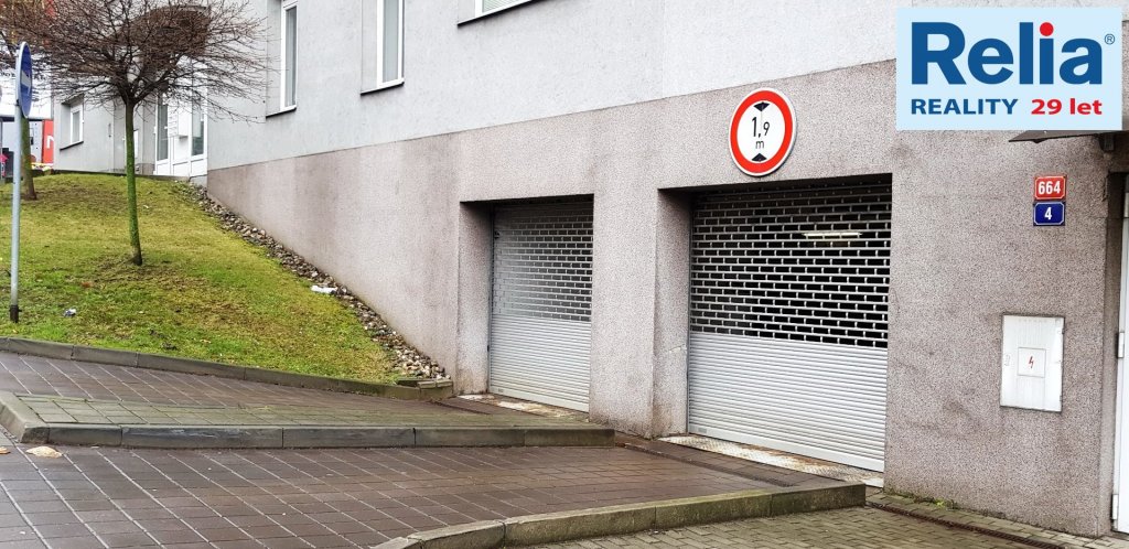 Pronájem garážového stání 15 m2 - Liberec IV-Perštýn
