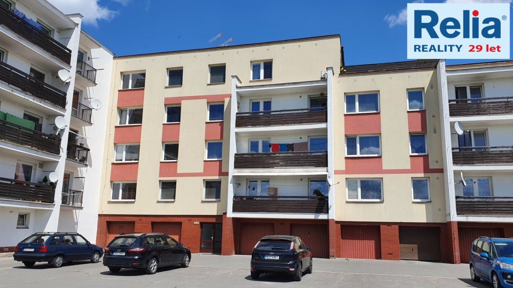 Prodej cihlového bytu 4+1 s lodžií, 106,8 m2 -  Lázně Bohdaneč (klidná část - Za Sokolovnou)