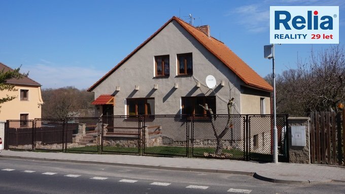 Prodej, rodinný dům se zahradou, 1 999 m2,  Pražská ul., Bílina.