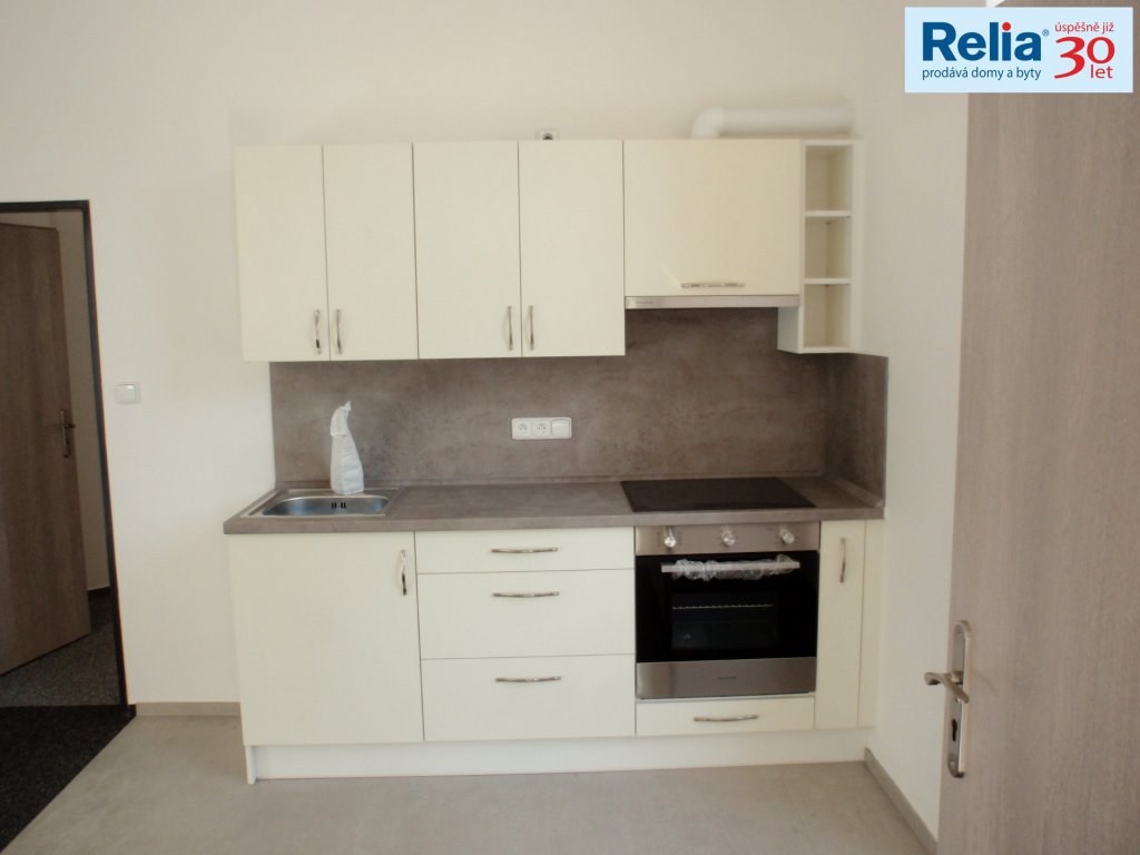Pronájem bytu 2+kk, 42 m2 - Hanychovská, Liberec III-Jeřáb