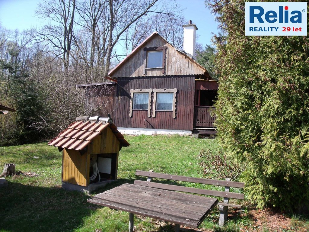 Prodej hezké rekreační chaty se slunnou zahradou v Bořetíně