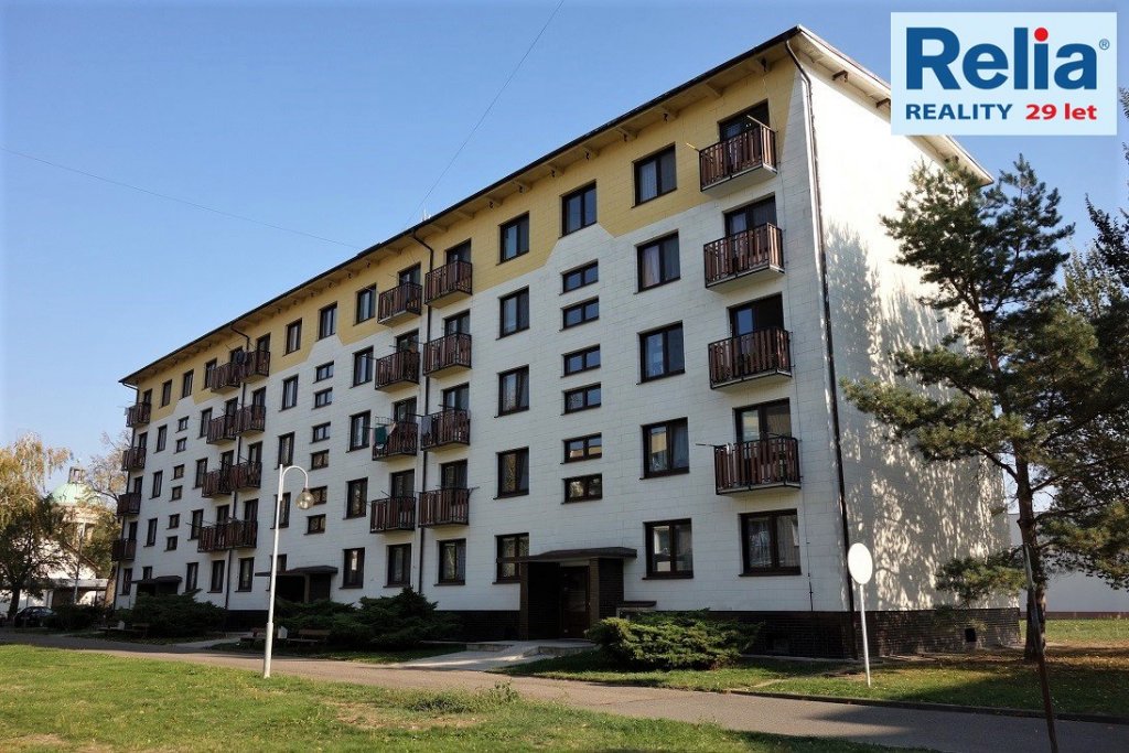 Pronájem bytu 1+1 s balkonem, 30 m2 - Lázně Bohdaneč (Na Lužci)
