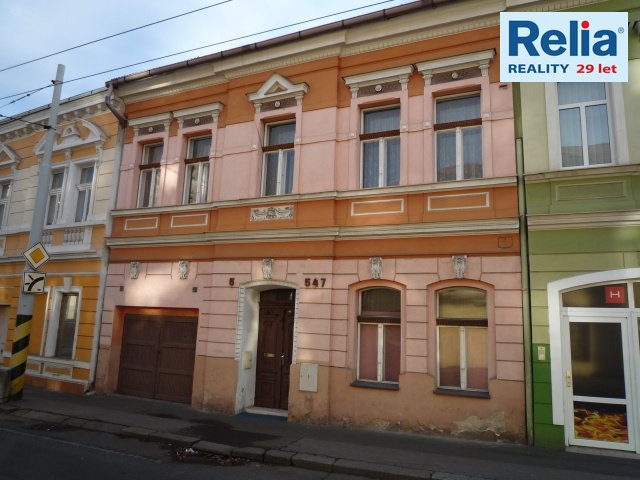 Prodej, Rodinný dům s dvěma byty a garáží,  202 m2, Emilie Dvořákové, Trnovany, Teplice.