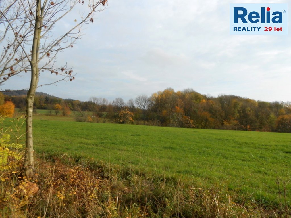 Slunný rovinatý pozemek 3000m2, atraktivní lokalita Českého ráje