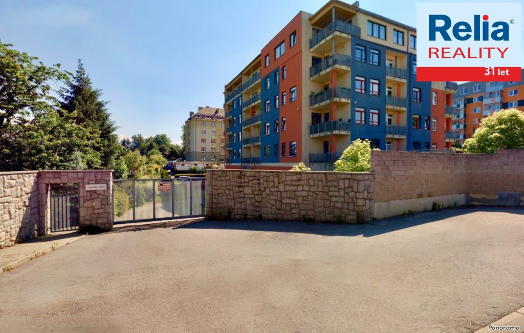 Prodej bytu 2+kk s lodžií, 65 m2 + park. stání - Liberec, ul. Uralská