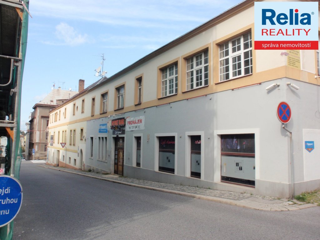 Pronájem obchodních prostor s barem, 213 m2, ul. 8. března - B.Němcové
