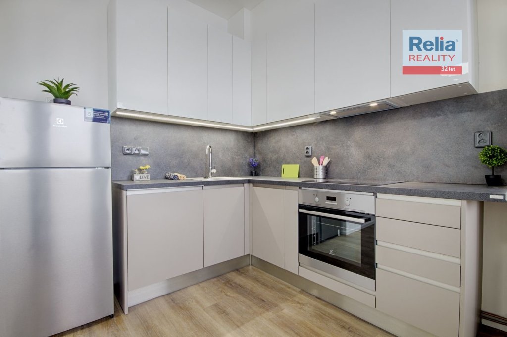 Pronájem bytu 2+kk, 32,66 m2 - Liberec - Staré Město, ul. Voroněžská