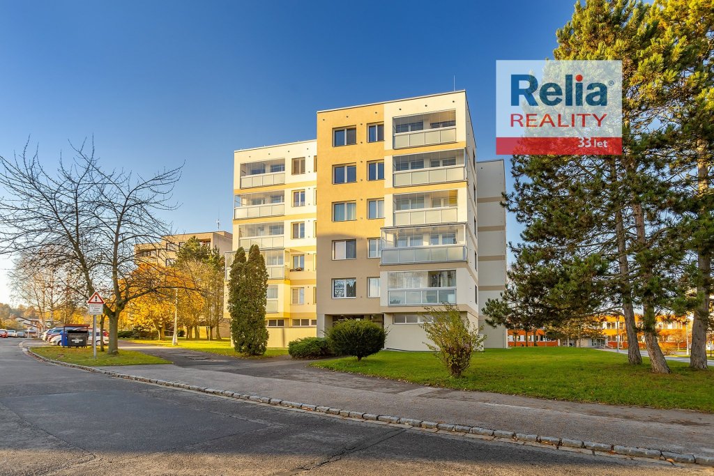Nově zrekonstruovaný cihlový byt 3+1, 78 m2 - Hradec Králové, Třebeš