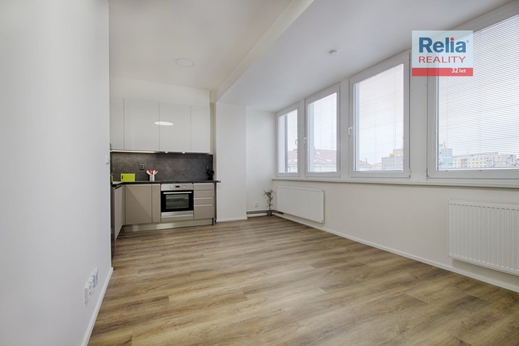 Pronájem bytu 2+kk, 32,01 m2 - Liberec - Staré Město, ul. Voroněžská