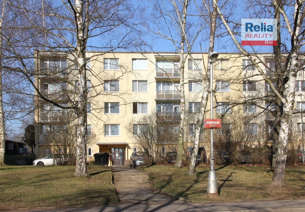 Pronájem zrekonstruovaného bytu 2+kk, 35 m2
