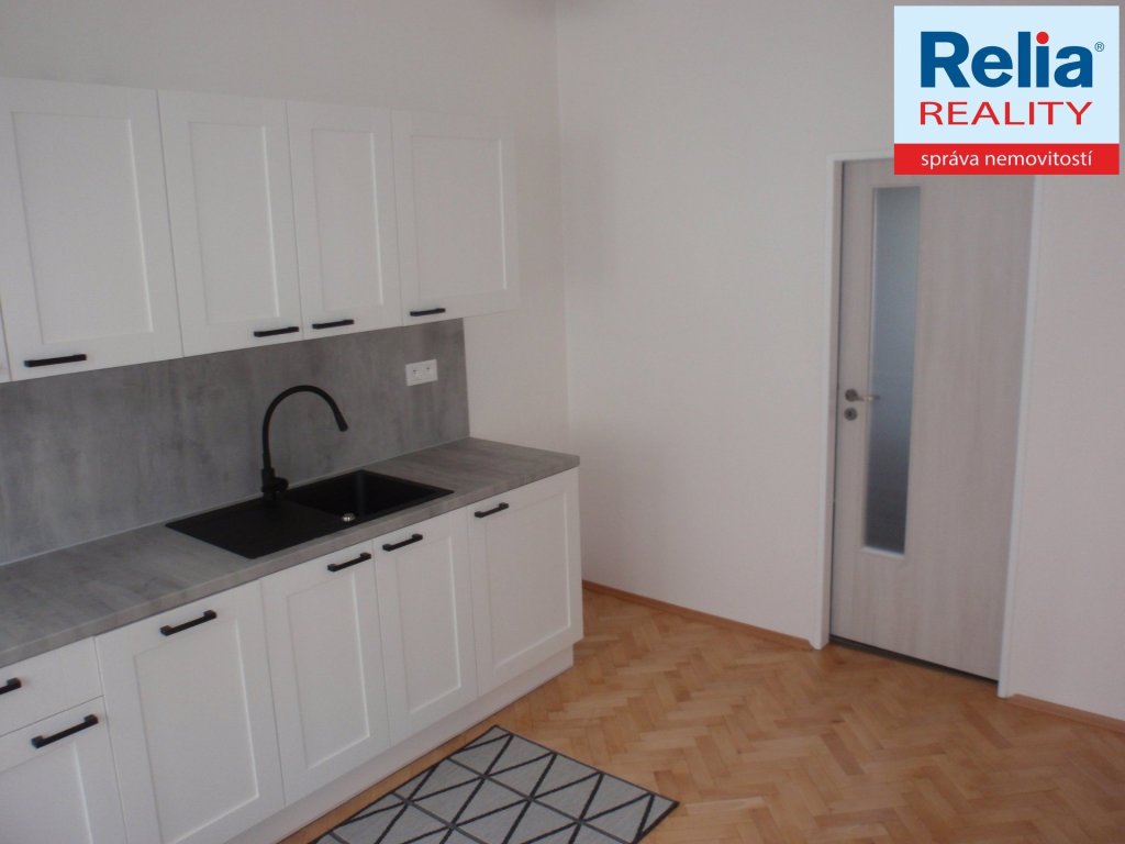 Pronájem bytu 2+1, 60 m2 - Valdštejnská, Liberec