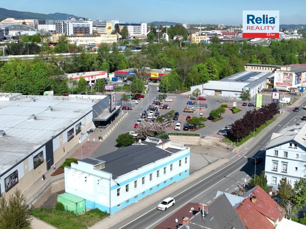 Pronájem obchodních prostor o výměře 610 m2 na frekventované komunikaci Liberec -ul. M. Horákové
