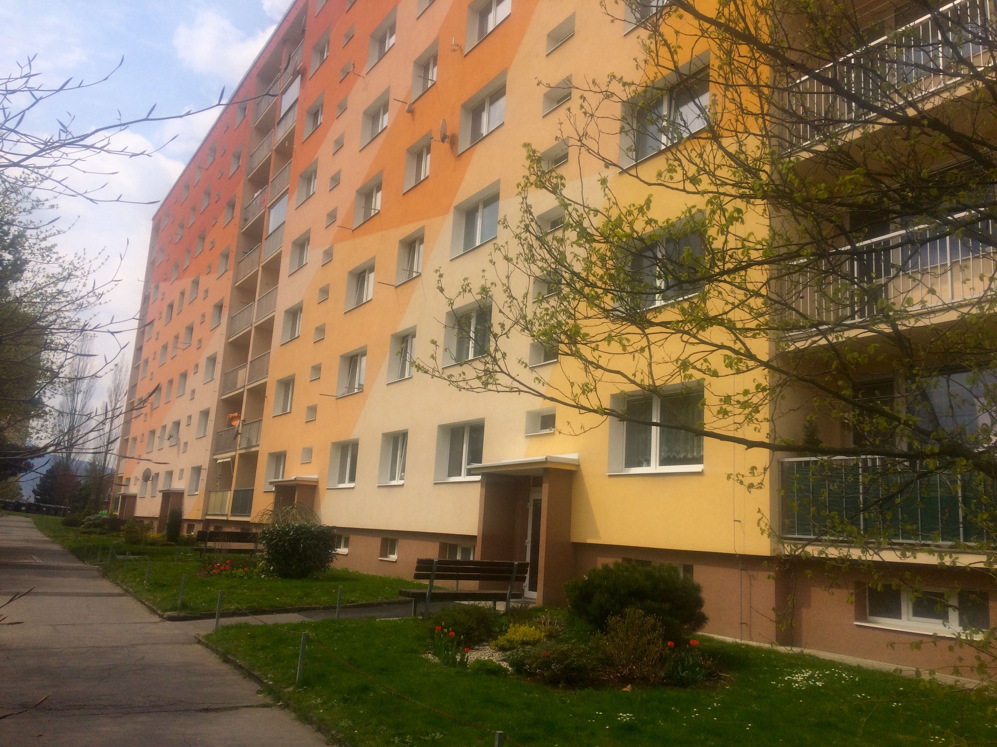 N48064 - Pronájem bytu 2+1 v Liberci, Nezvalova ul.
