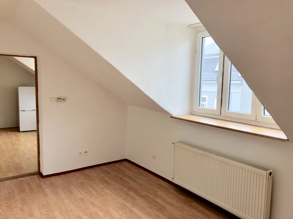 N48843 - Pronájem půdního bytu 2+1, 44 m² - Liberec, Nové Město, Rámový Vršek